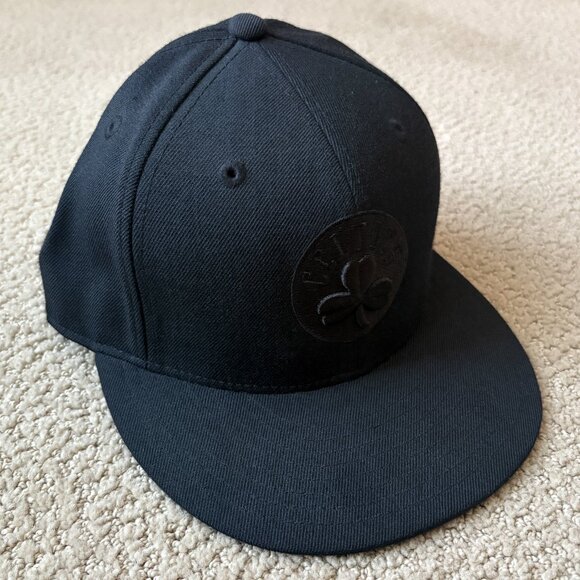 adidas Boston Celtics Black on Black Fitted Hat Cap NBA 7 3/8 - Picture 3 of 7